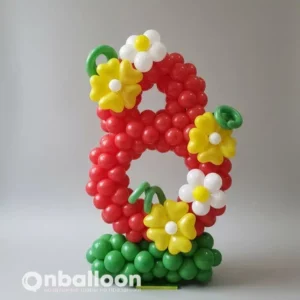 Цифра 8 плетеная из шаров
