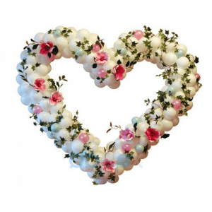 Сердце из шаров на свадьбу с цветами