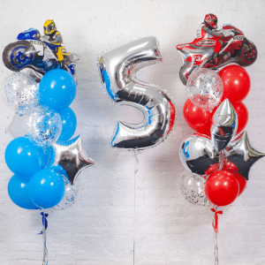 Набор воздушных шаров “Цифра 5 серебро и 2 фонтана с мотоциклами”