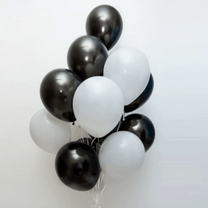 Букет из шаров “Чёрное и белое”.