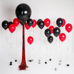 Фотозона из воздушных шаров “Красное и чёрное”