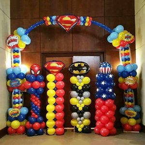Фотозона из шаров “Встреча Супергероев”