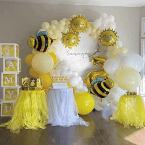 Фотозона из шаров “Пчёлки на солнышке”