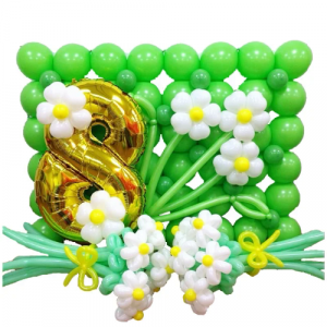 Панно из шаров зеленое “С 8 марта”