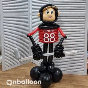 Фигура из шаров "Игрок"