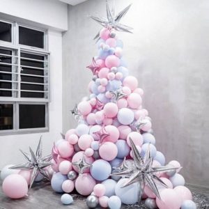 Плетеная фигура елка из шаров “Необычная”