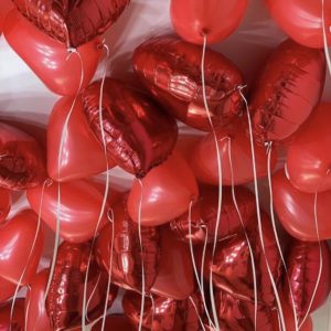 Шары под потолок “С любовью” 30 шаров